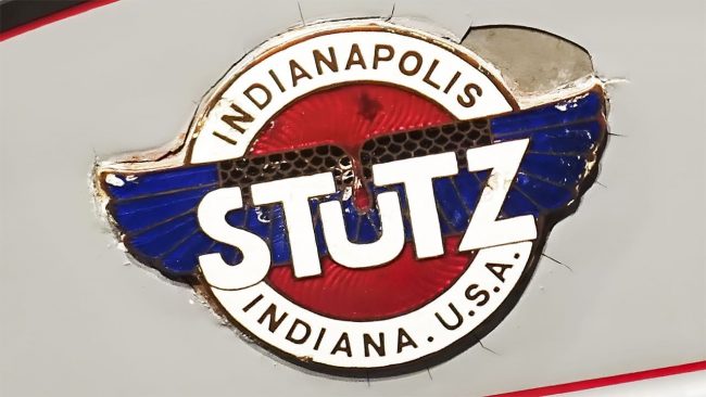 Stutz Logo with Wings